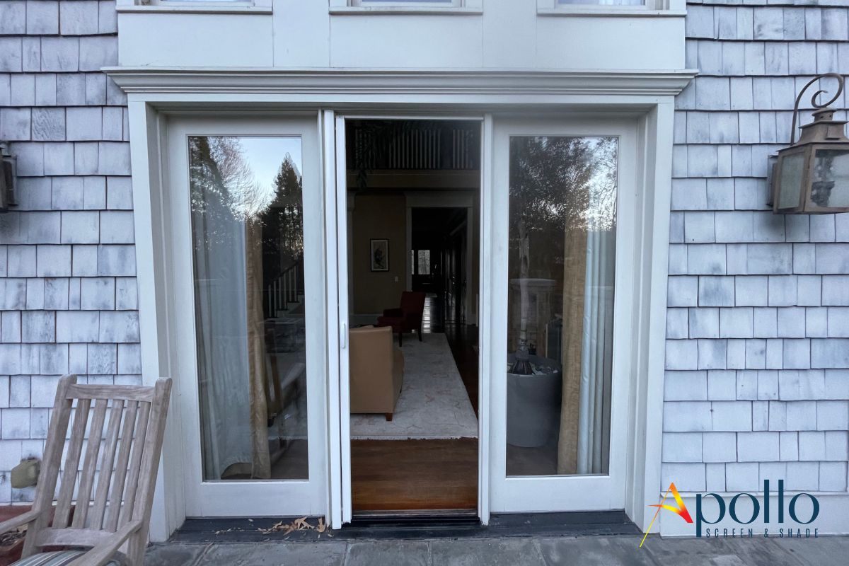 Single Retractable Screen- ATL.jpg